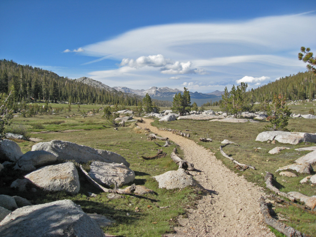 yosemite-lyell-canyon-valley